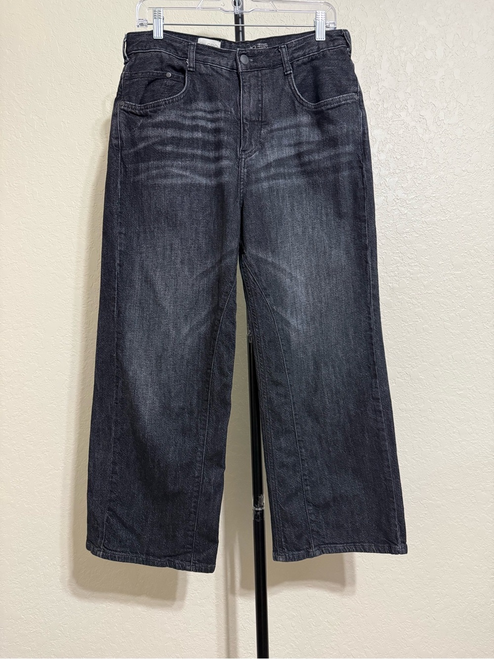 Pilcro High Rise Cropped Wide Leg Jeans Black Wash Size 30 Anthropologie - Picture 2 of 9